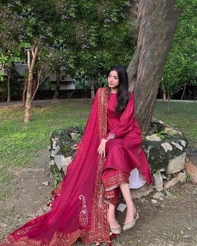 Mahroon Mystique | Embroidered Suit 2pcs Stich Suit