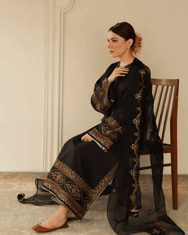 Royal Black Attire – Classic 3-Piece Suit for Women 2pcs Stich Suit