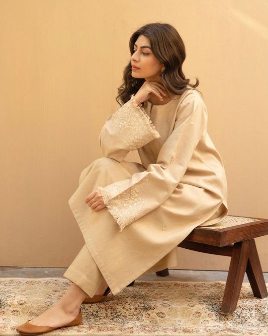 Beige Blossom – Stylish 2-Piece Suit for Women
