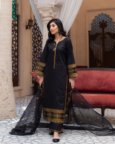Royal Black Attire – Classic 3-Piece Suit for Women 2pcs Stich Suit